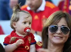 C7娱乐下载官网-女足比赛现场气氛火爆，球迷激情高涨(女足比赛现场气氛火爆,球迷激情高涨视频)